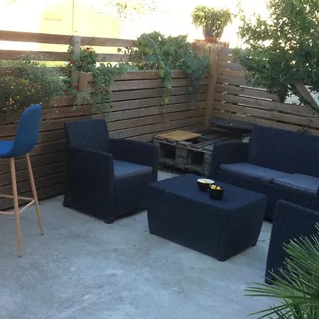 Appartamento Superbe Loft, Degustations Vignoble Familial Villars-en-Pons Esterno foto